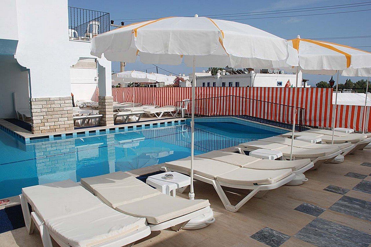גומבט Sky Vela Hotel & Suites מראה חיצוני תמונה