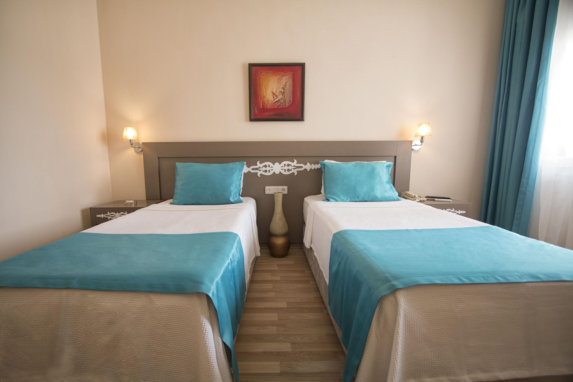 גומבט Sky Vela Hotel & Suites מראה חיצוני תמונה