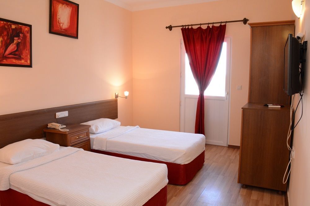 גומבט Sky Vela Hotel & Suites מראה חיצוני תמונה